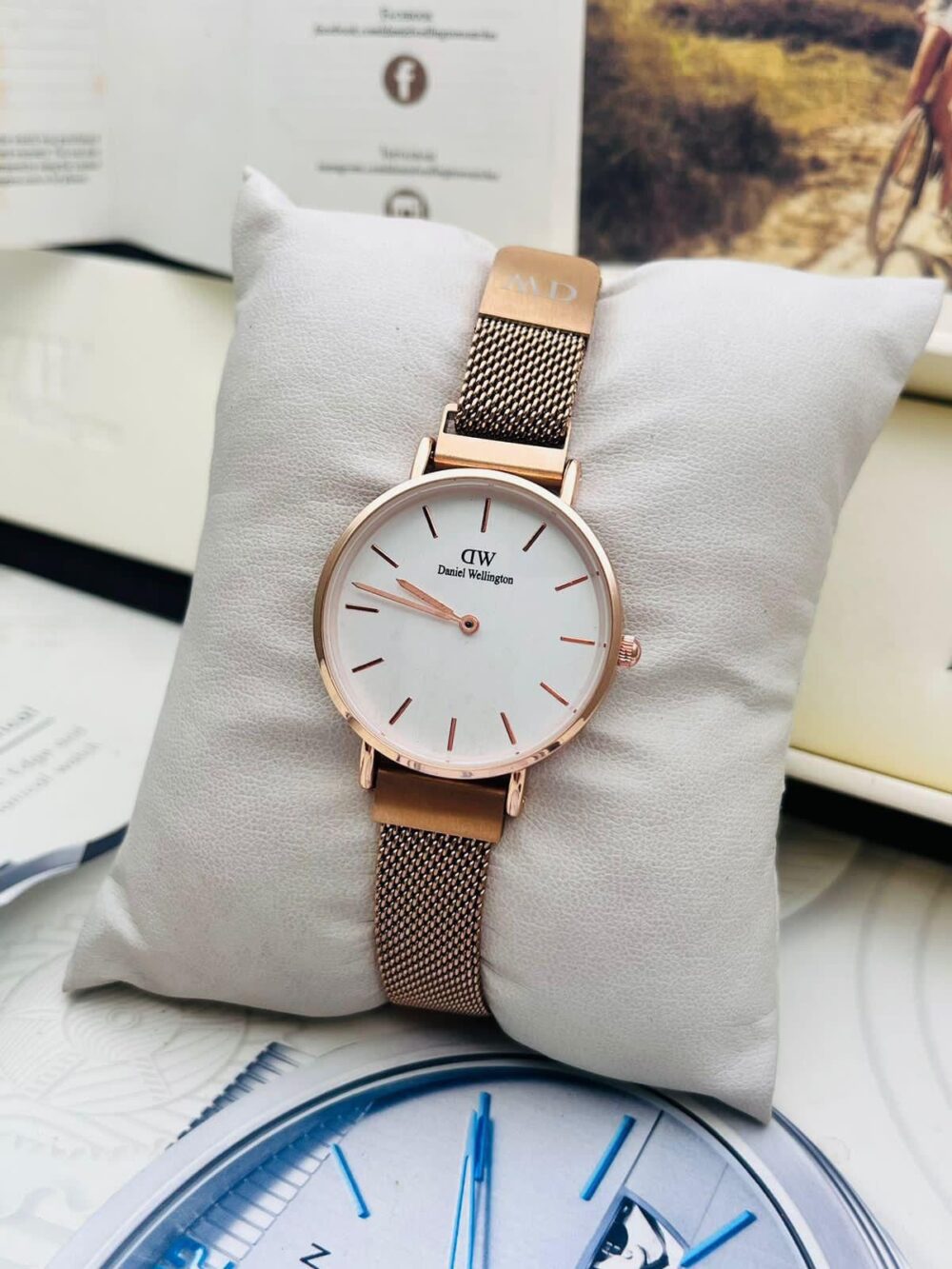 Daniel Wellington Classic Petite Watch – Black Mesh Strap, White Dial - Image 5