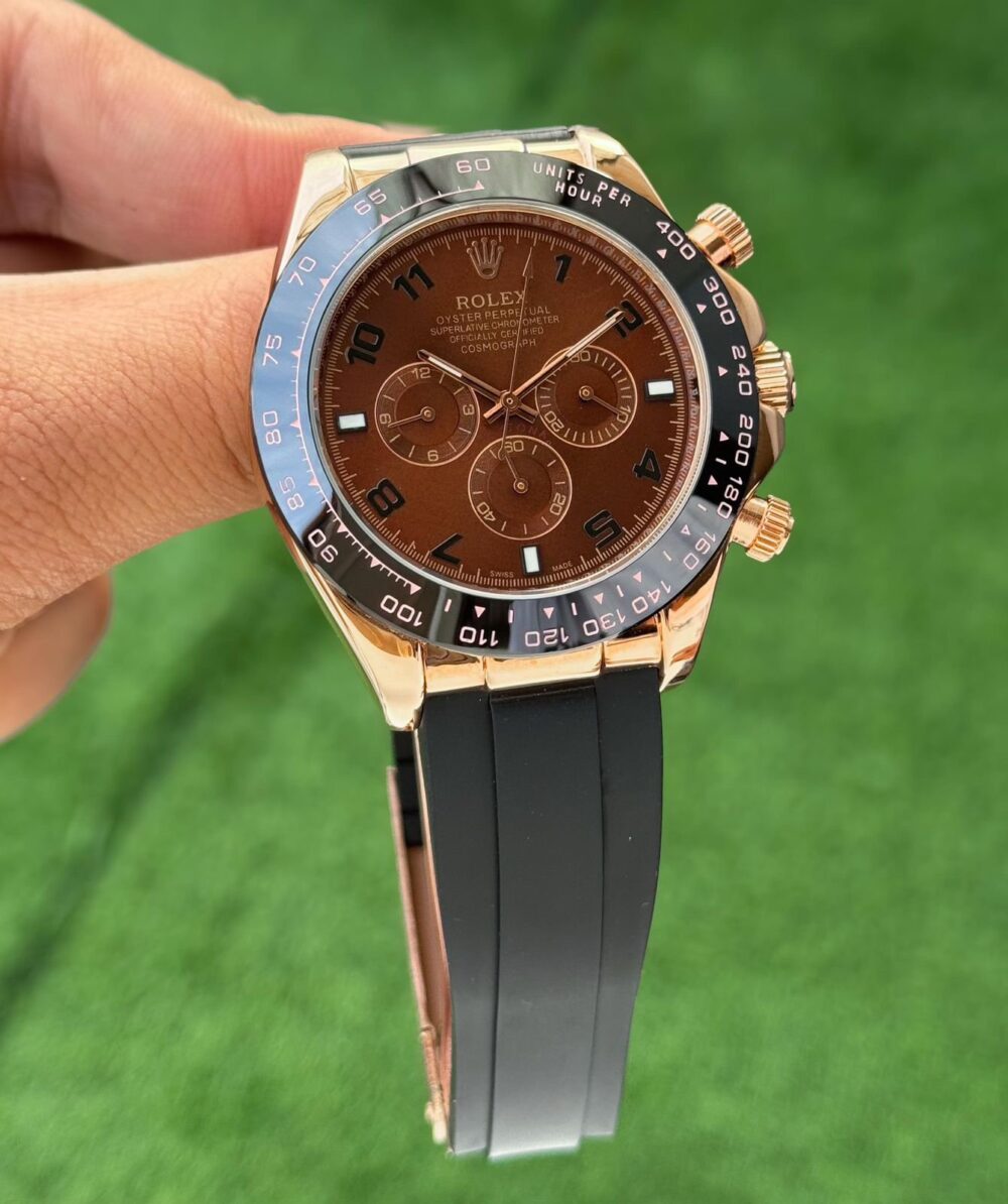 *Classic style meets superp functional ;the iconic fluting found on many Rolex classic watches. Have a look on this timepiece.*❣ - Image 4