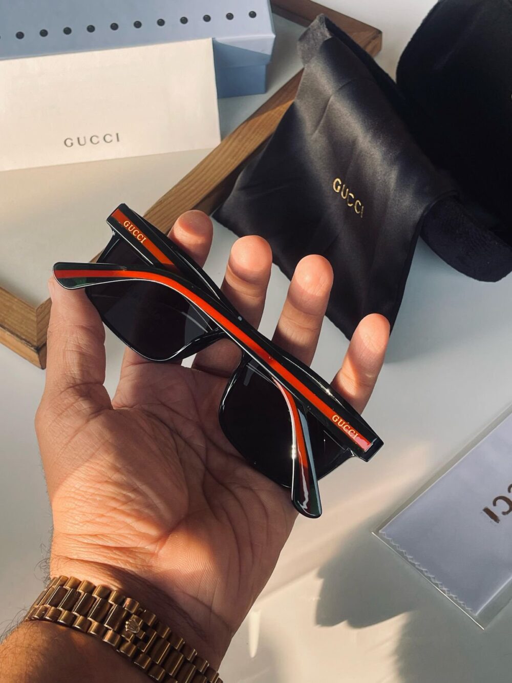*GUCCI-SUNGLASSESS*

*UNISEX MODEL*
*LENS QUALITY POLARIZED* - Image 5