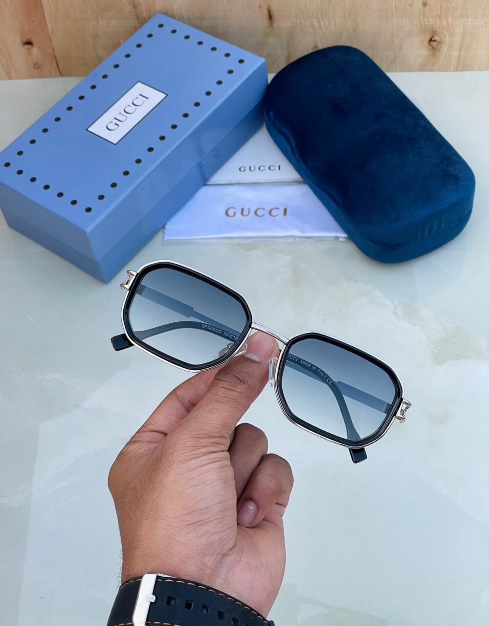 *BRAND-GUCCI*

*UNISEX MODEL* - Image 8
