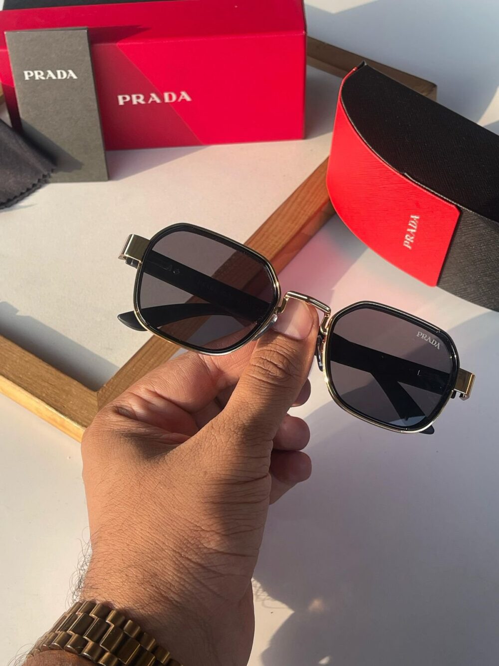 *PRADA SUNGLASSESS*

*UNISEX MODEL* - Image 3