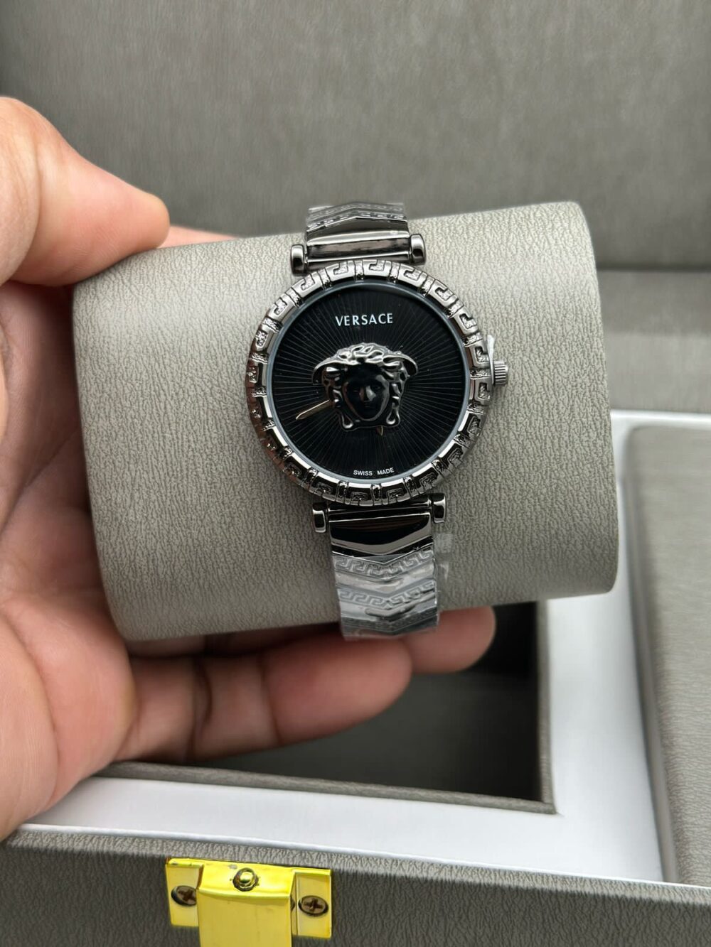 VERSACE 
LADIES WATCH - Image 3