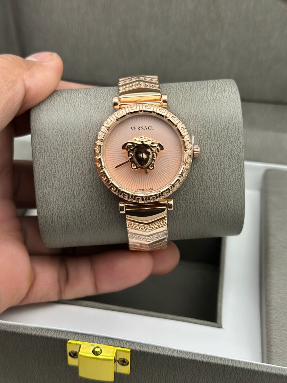 VERSACE 
LADIES WATCH - Image 2