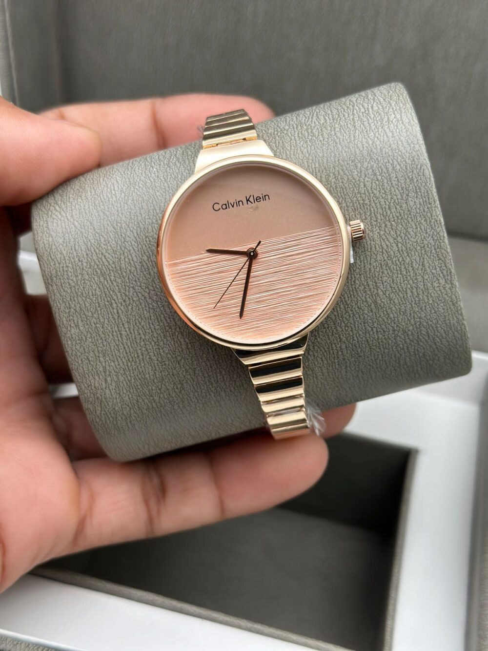 CK
LADIES WATCH - Image 3