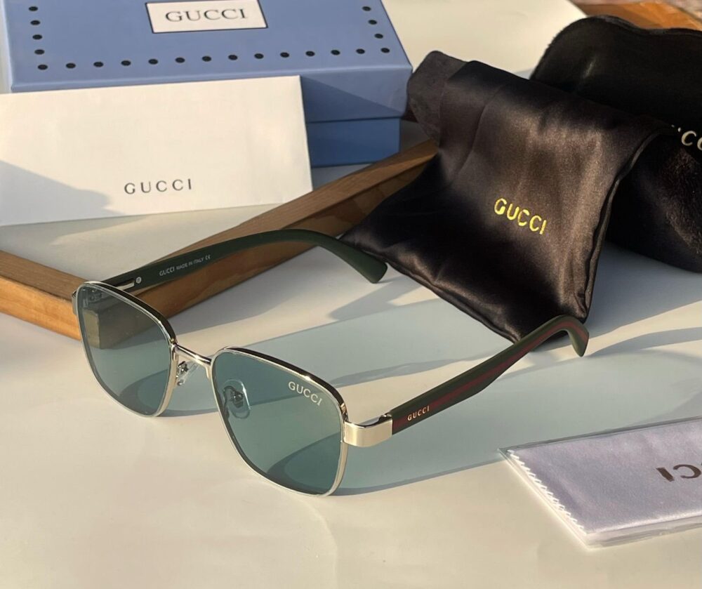 *GUCCI SUNGLASSESS*

*UNISEX MODEL*
